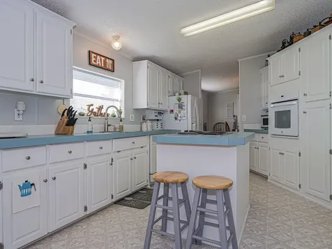 7648 Kyak Micco FL 32976