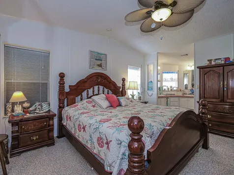 7648 Kyak Micco FL 32976