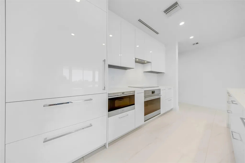 153 N Seabreeze Fort Lauderdale FL 33304