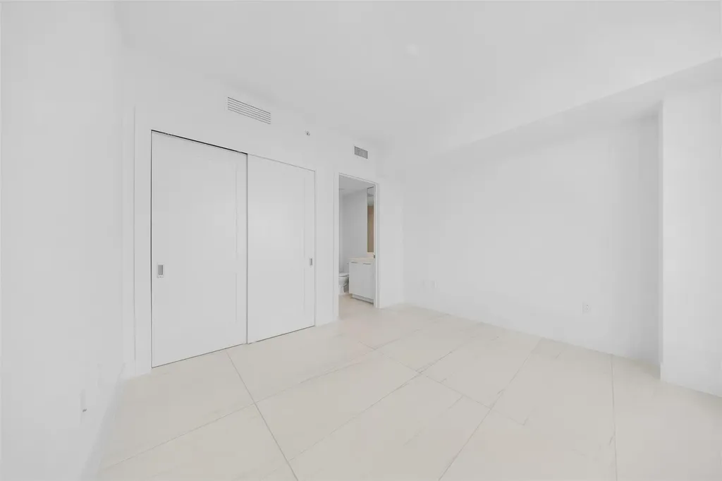 153 N Seabreeze Fort Lauderdale FL 33304