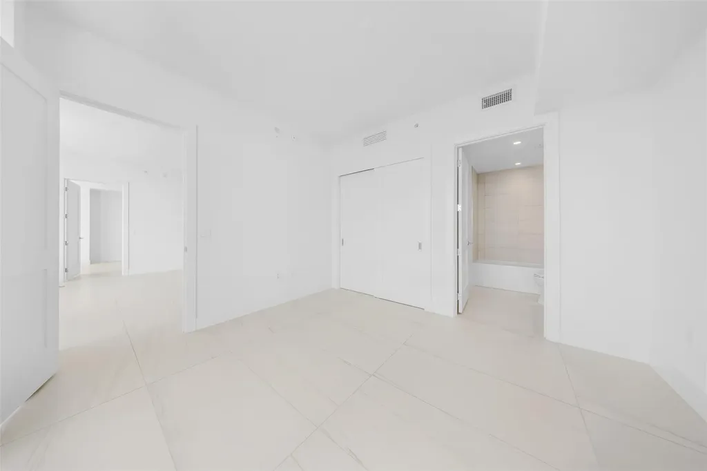 153 N Seabreeze Fort Lauderdale FL 33304