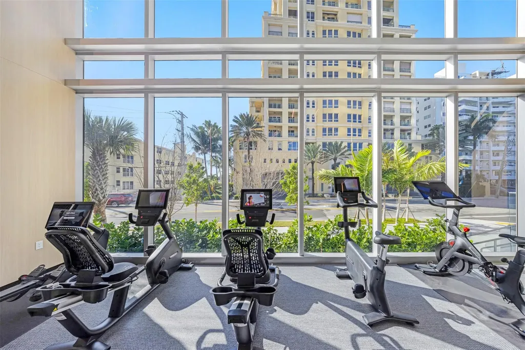 153 N Seabreeze Fort Lauderdale FL 33304