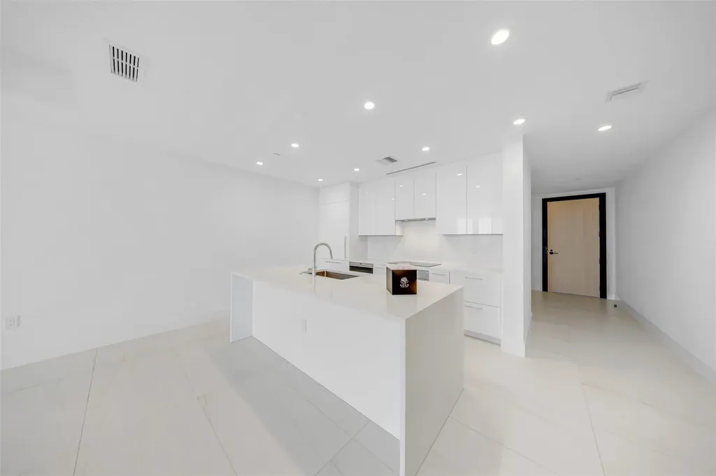 153 N Seabreeze Fort Lauderdale FL 33304