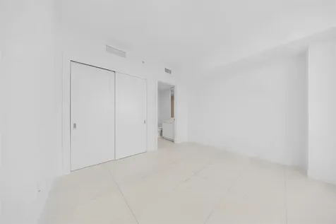 153 N Seabreeze Fort Lauderdale FL 33304