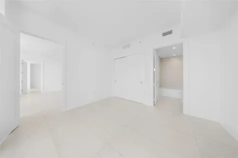 153 N Seabreeze Fort Lauderdale FL 33304