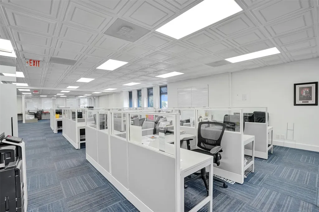 1520 E Sunrise Fort Lauderdale FL 33304