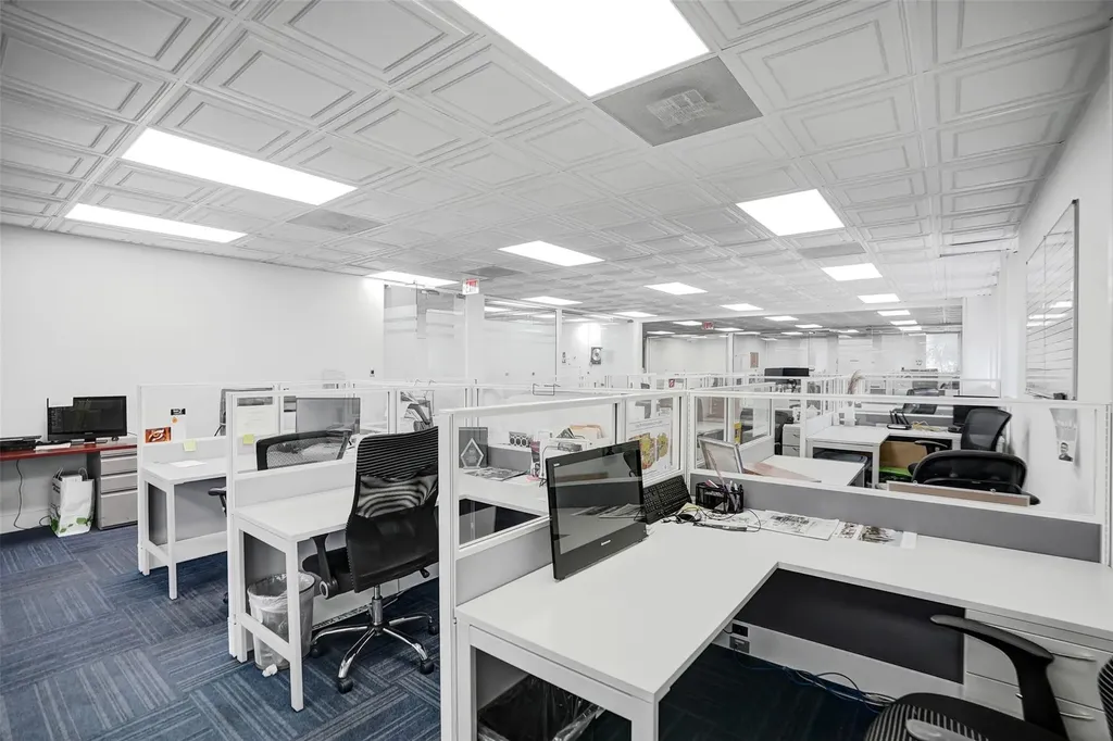 1520 E Sunrise Fort Lauderdale FL 33304