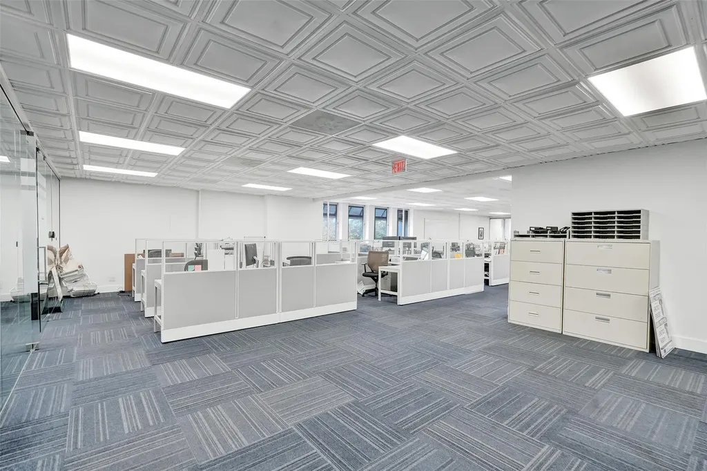 1520 E Sunrise Fort Lauderdale FL 33304