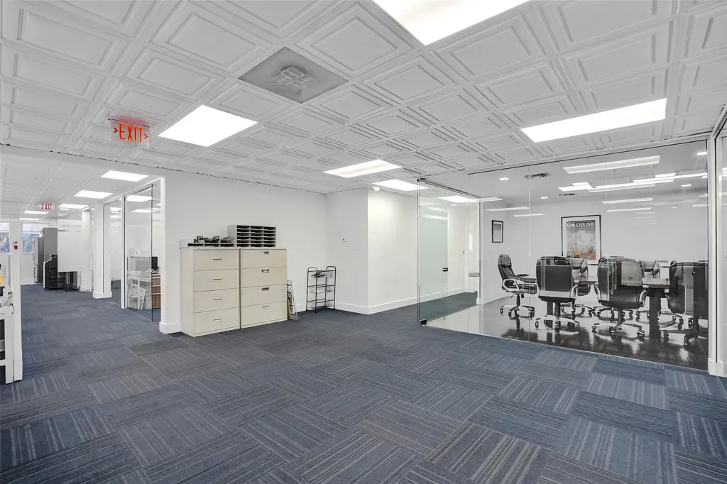 1520 E Sunrise Fort Lauderdale FL 33304