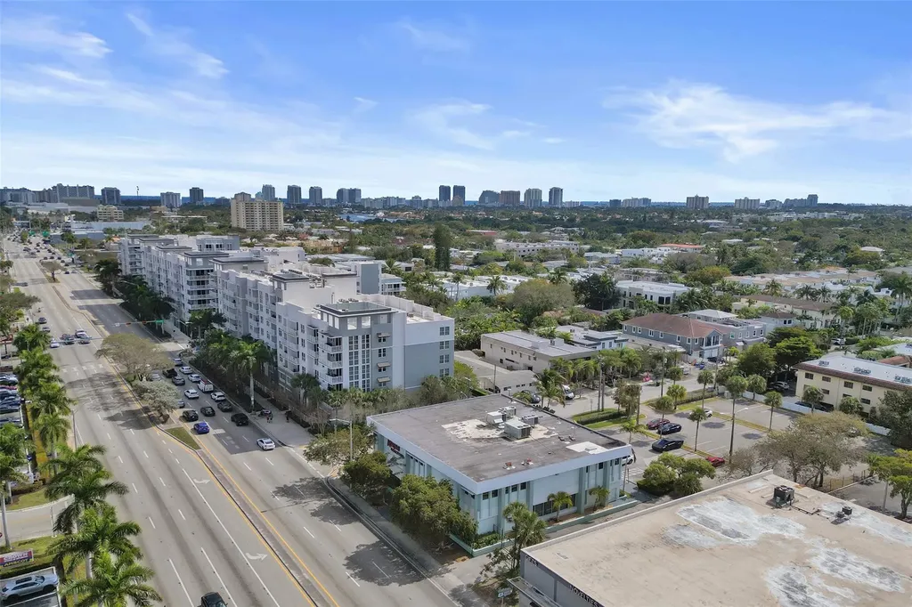 1520 E Sunrise Fort Lauderdale FL 33304