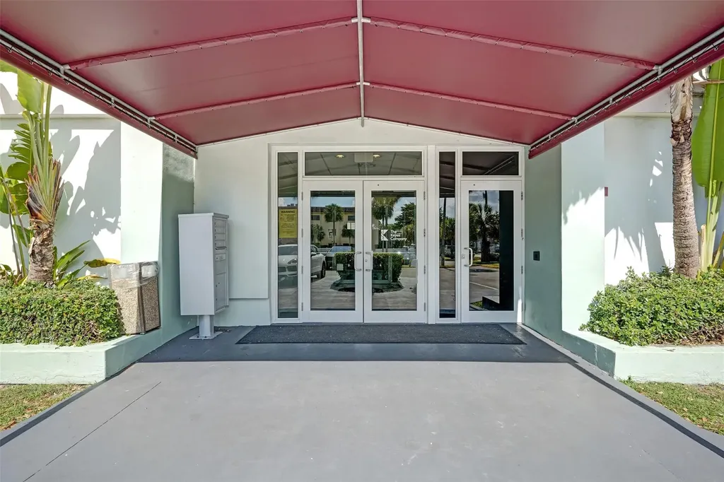 1520 E Sunrise Fort Lauderdale FL 33304
