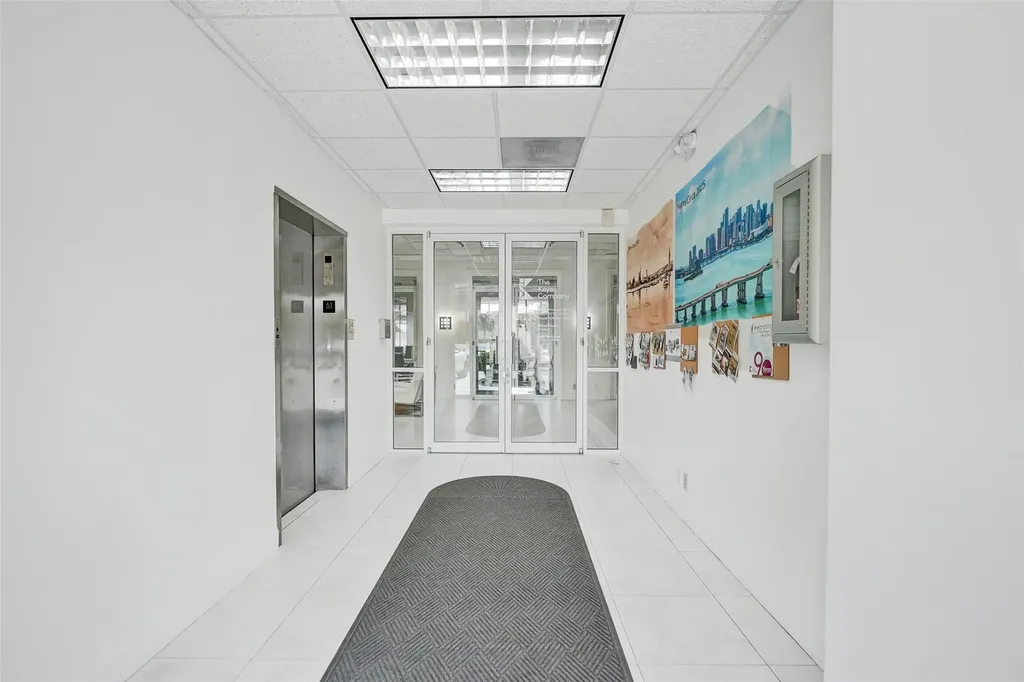 1520 E Sunrise Fort Lauderdale FL 33304