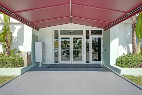 1520 E Sunrise Fort Lauderdale FL 33304