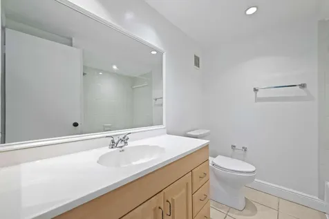 140 Lakeview Drive Weston FL 33326