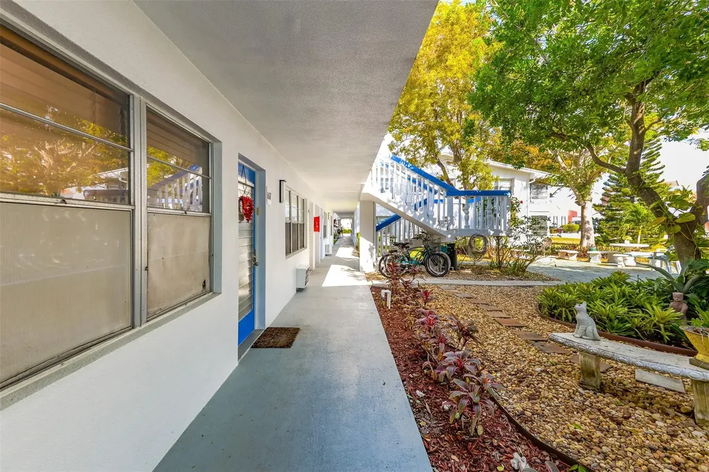 167 Lyndhurst L Deerfield Beach FL 33442
