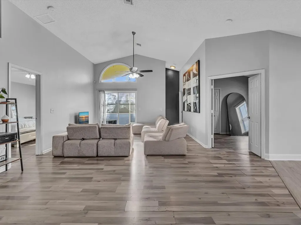 4379 Leicester Court West Palm Beach FL 33409