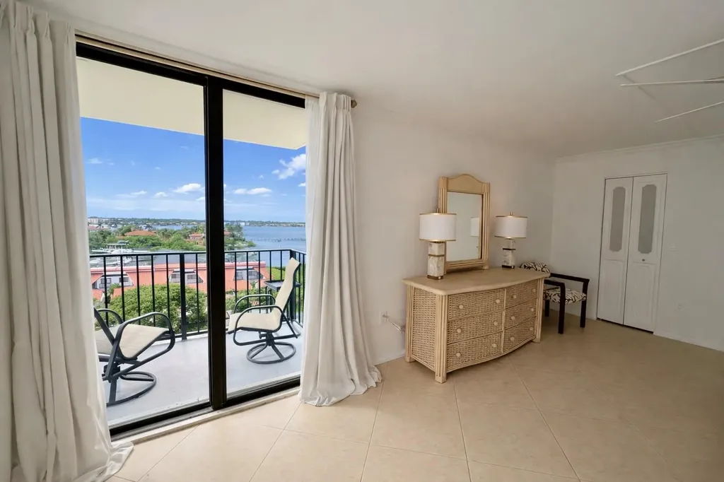3460 S Ocean Boulevard Palm Beach FL 33480