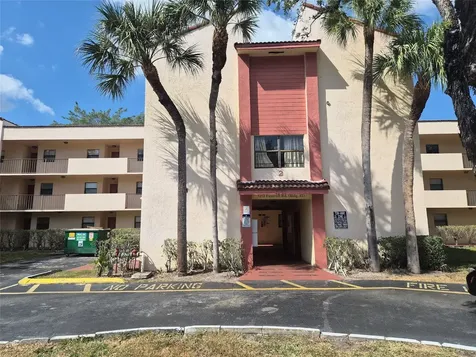 3252 Foxcroft Road Miramar FL 33025