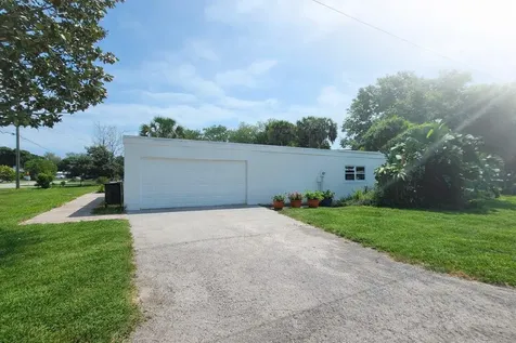 1715 York Court Fort Pierce FL 34982