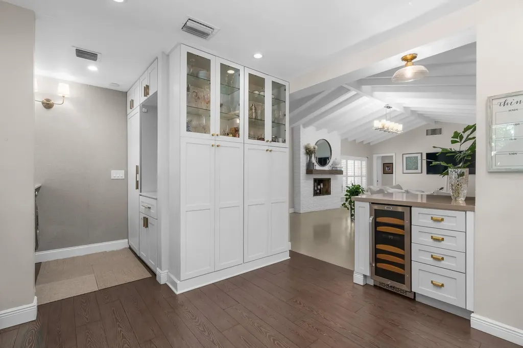 2740 NE 27th Court Fort Lauderdale FL 33306