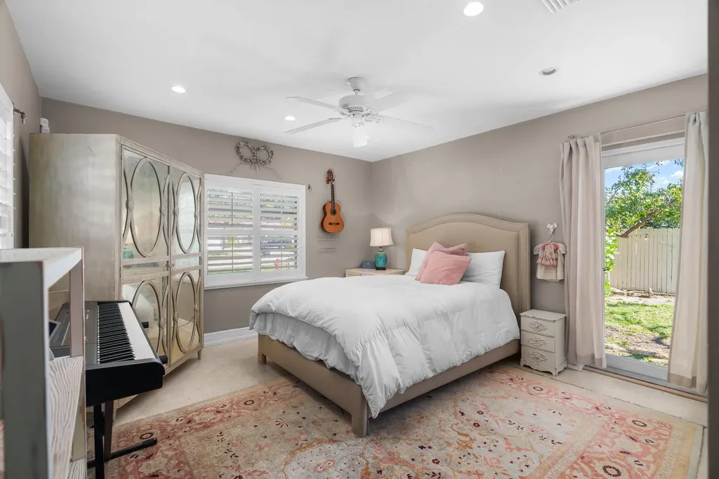 2740 NE 27th Court Fort Lauderdale FL 33306