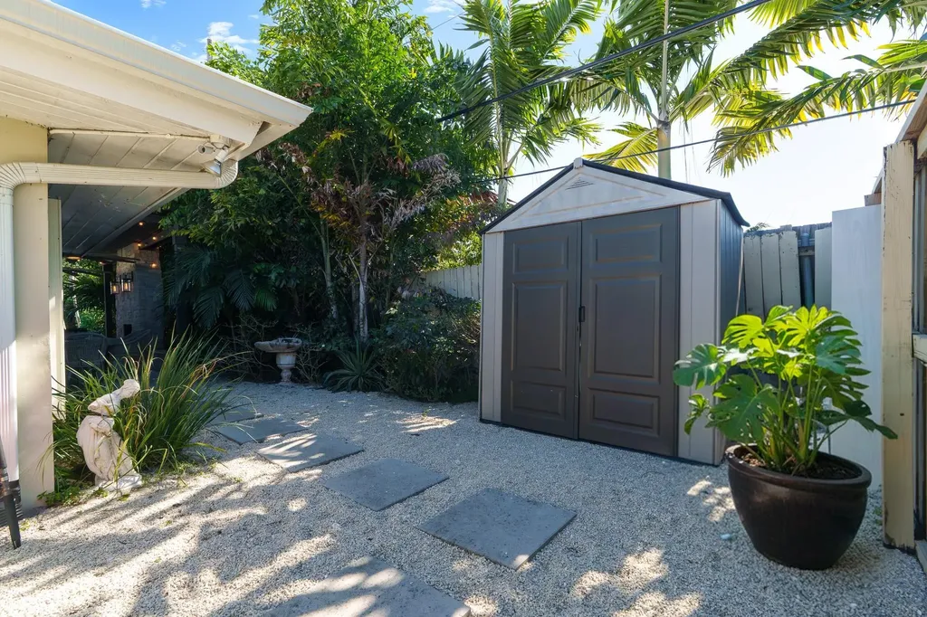 2740 NE 27th Court Fort Lauderdale FL 33306