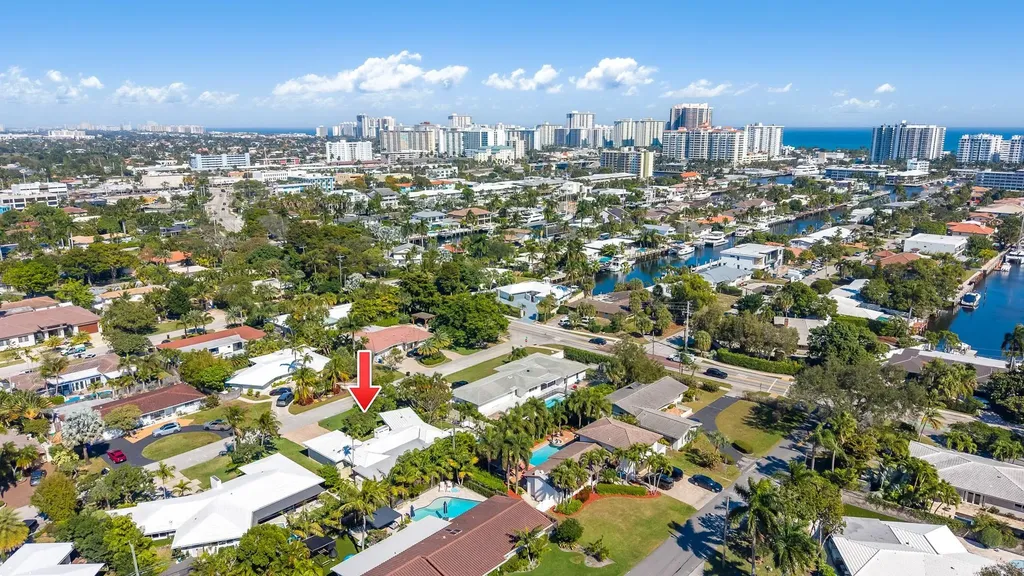 2740 NE 27th Court Fort Lauderdale FL 33306