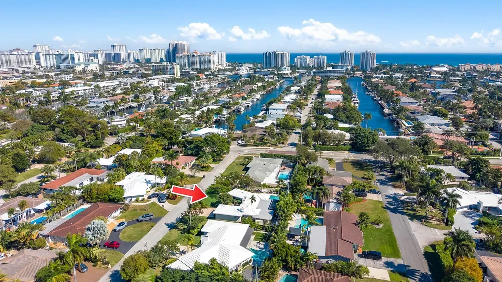 2740 NE 27th Court Fort Lauderdale FL 33306