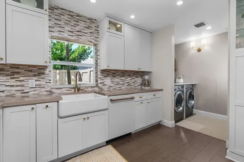 2740 NE 27th Court Fort Lauderdale FL 33306