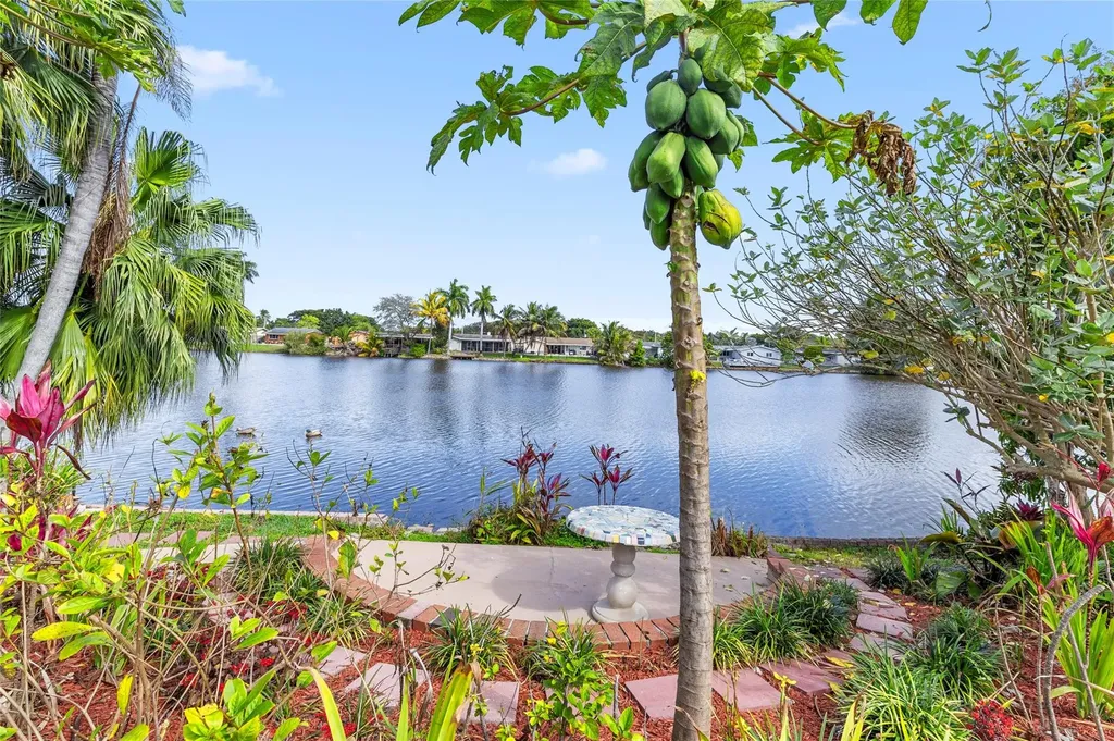 11831 NW 31st Place Sunrise FL 33323