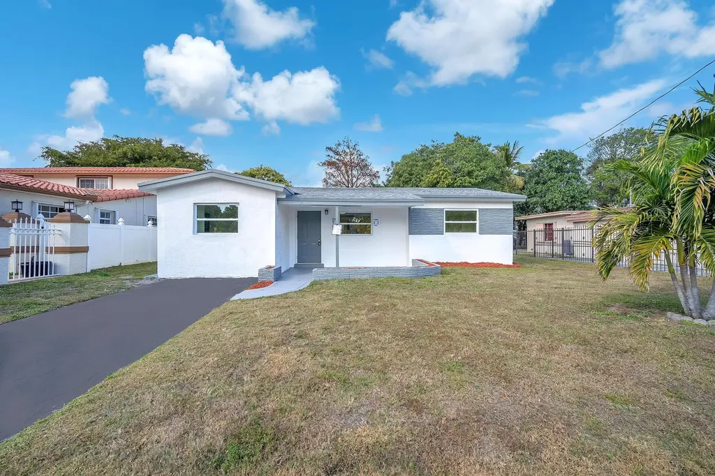 3531 NW 9th Court Lauderhill FL 33311