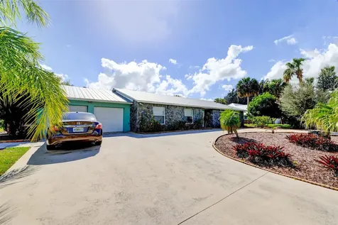322 S Naranja Avenue Port St Lucie FL 34983