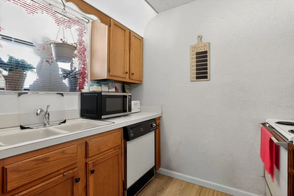 11477 NW 39th Court Coral Springs FL 33065