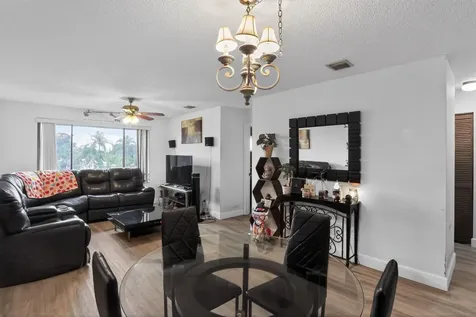 11477 NW 39th Court Coral Springs FL 33065