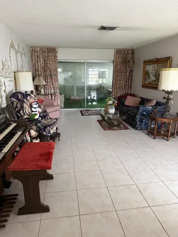 626 S Crescent Drive Hollywood FL 33021