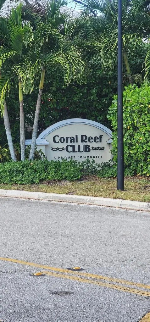 5602 NW 99th Way Coral Springs FL 33076