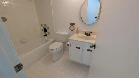 2372 NW 39th Avenue Coconut Creek FL 33066