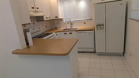 2372 NW 39th Avenue Coconut Creek FL 33066