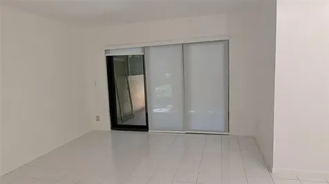 2372 NW 39th Avenue Coconut Creek FL 33066