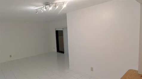 2372 NW 39th Avenue Coconut Creek FL 33066