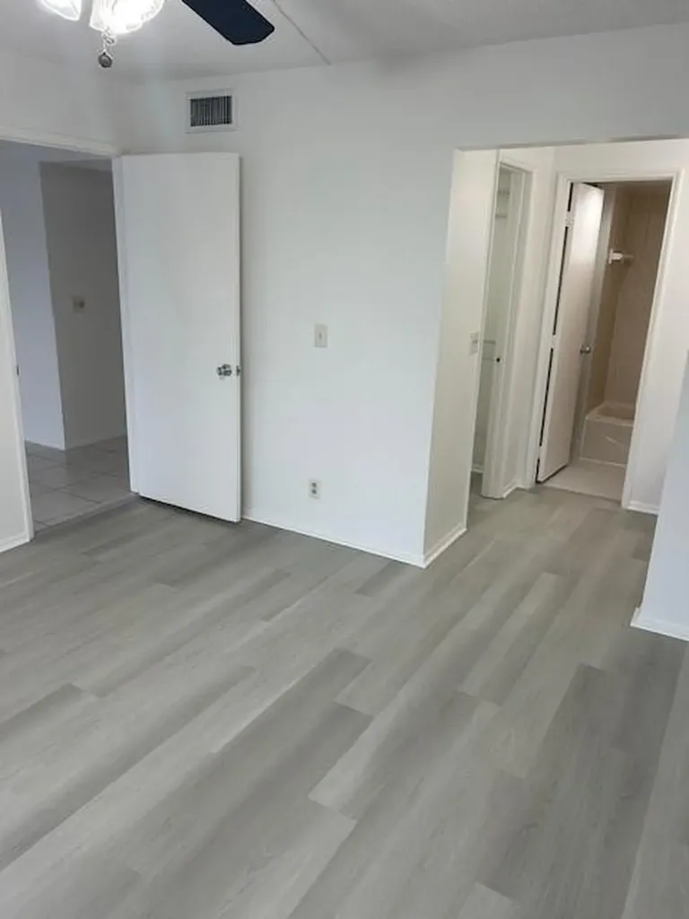 9400 Live Oak Place Davie FL 33324
