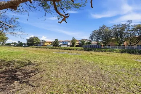 1211 NE 40th Road Homestead FL 33033