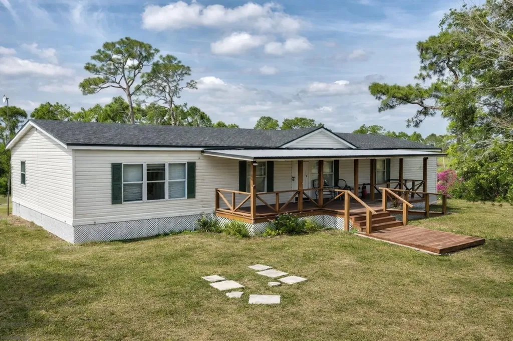 6575 NE 96th Avenue Okeechobee FL 34972