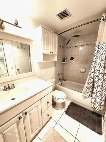 4400 Hillcrest Drive Hollywood FL 33021