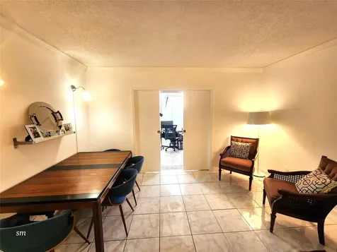 4400 Hillcrest Drive Hollywood FL 33021