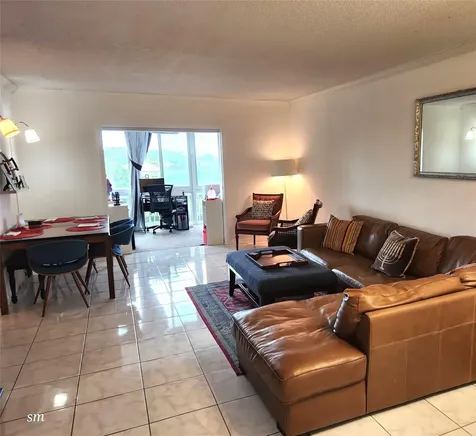 4400 Hillcrest Drive Hollywood FL 33021
