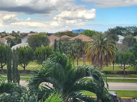 4400 Hillcrest Drive Hollywood FL 33021