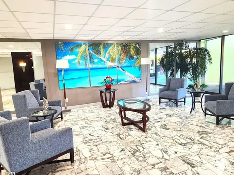 4400 Hillcrest Drive Hollywood FL 33021
