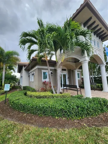 4400 Hillcrest Drive Hollywood FL 33021