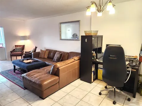 4400 Hillcrest Drive Hollywood FL 33021